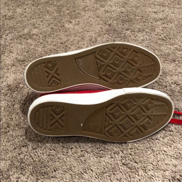 Converse shoes - Picture 2 of 4